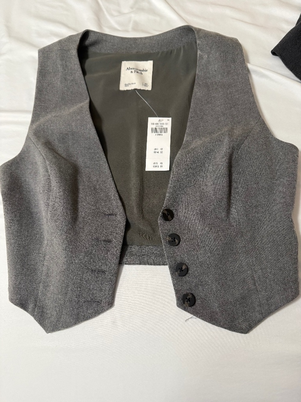 Vest - Picture 1 of 2